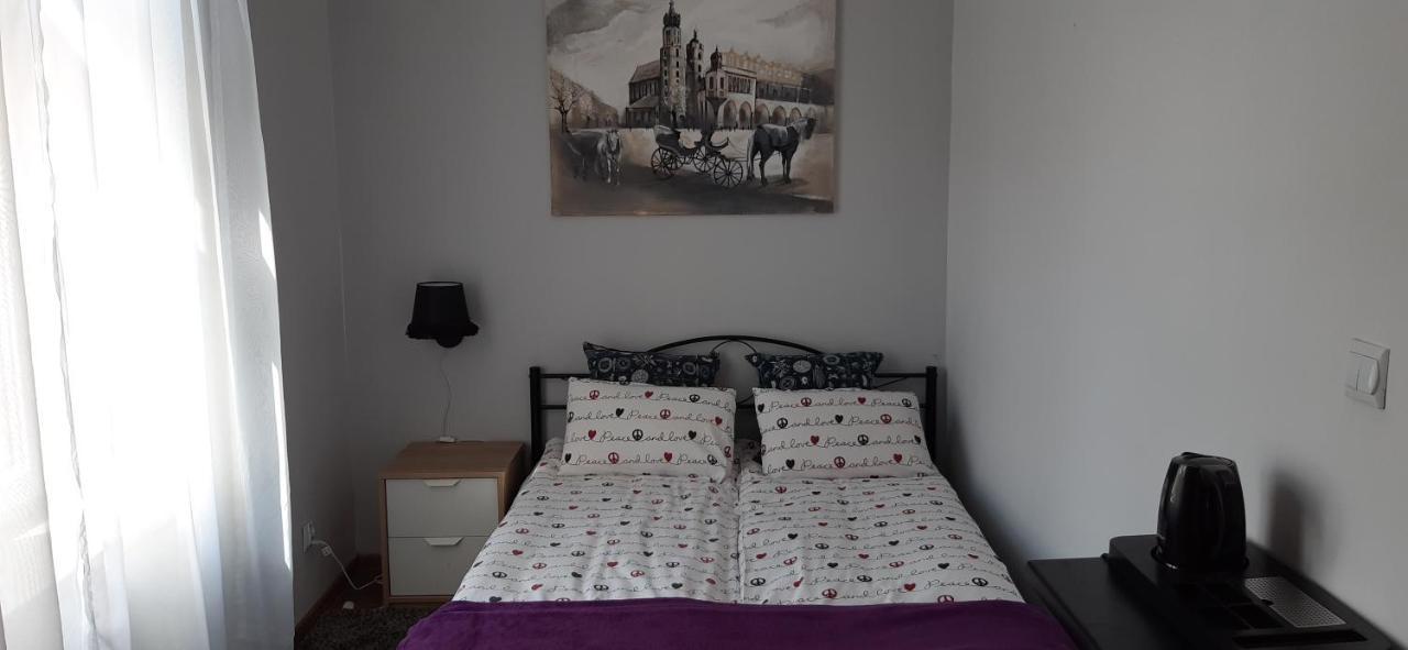 Krakow Chilli Hostel ภายนอก รูปภาพ
